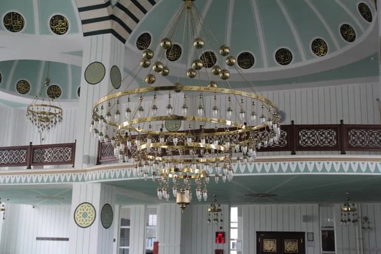 Abdülhamid Han Cami aydınlatma referansı
