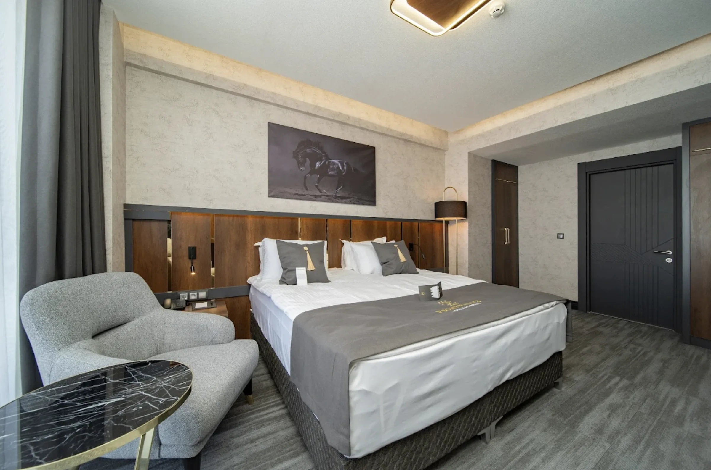 Peony Palace Erciyes aydınlatma uygulamasından bir görünüm