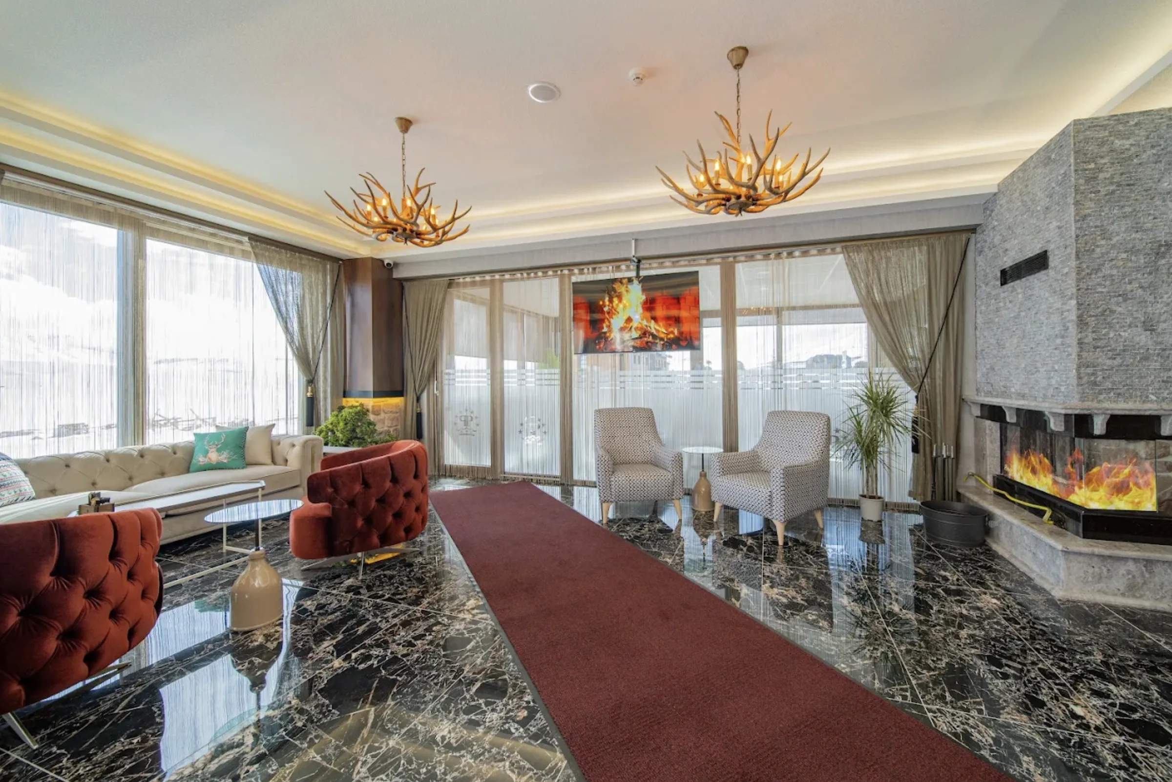 Peony Palace Erciyes aydınlatma uygulamasından bir görünüm