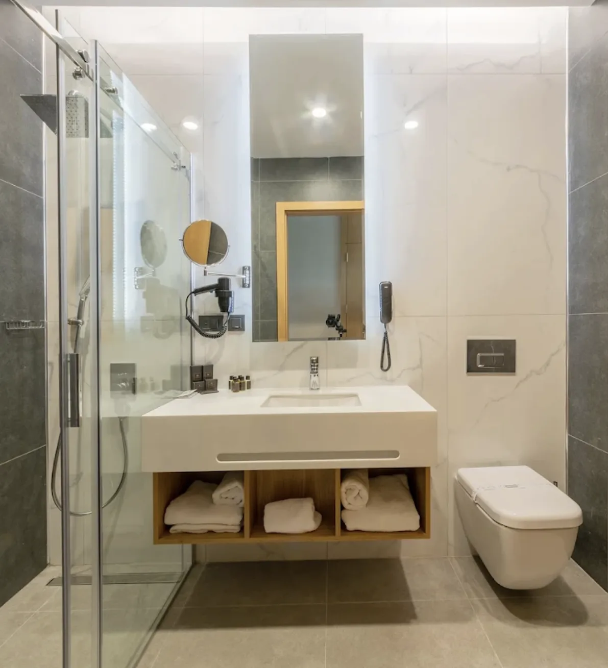 Hatay Artes Otel aydınlatma uygulamasından bir görünüm