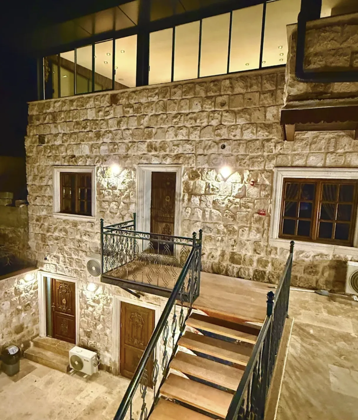 My Cappadocıa Stone House aydınlatma uygulamasından bir görünüm